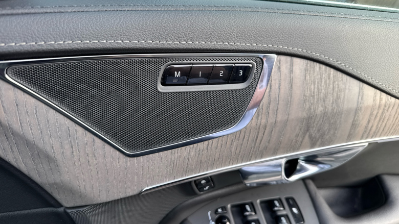 Volvo Xc90 2.0 T8 Recharge PHEV Inscription 5dr AWD Auto Estate